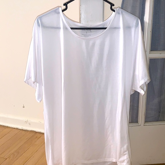 LARGE Blair White Tee - Picture 1 of 2